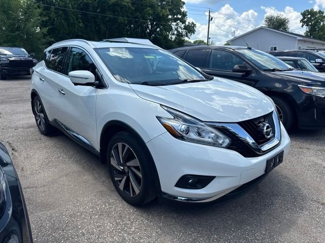 Used 2015 White Nissan Platinum image 1