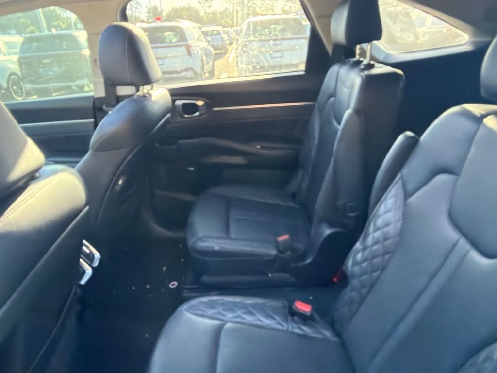 Used 2021 Gravity Gray Kia SX-Prestige image 21