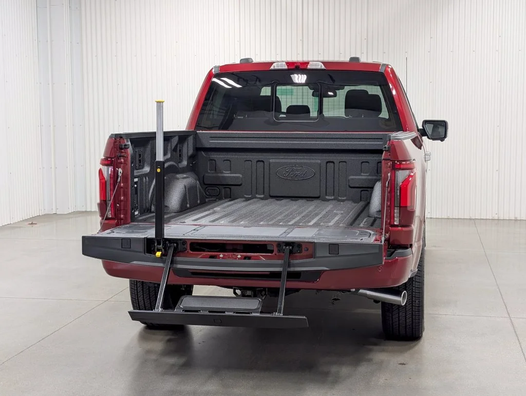 New 2026 Ruby Red Metallic Tinted Clearcoat Ford Platinum® image 29