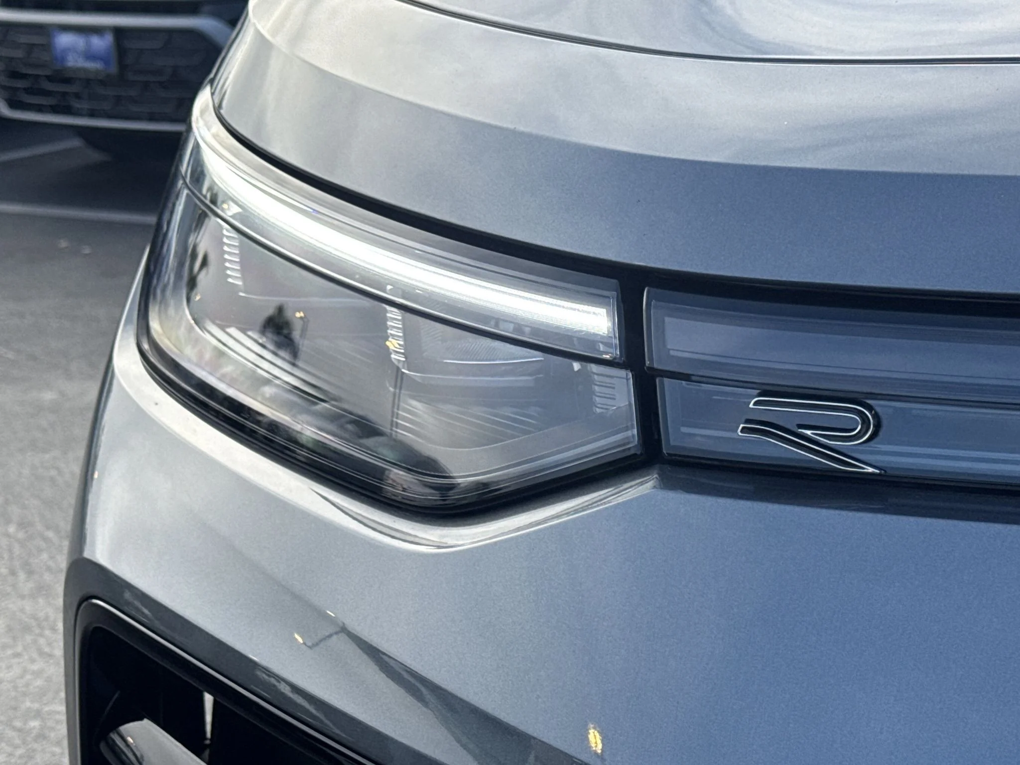 New 2026 Platinum Gray Metallic Volkswagen SE R-Line Black image 9