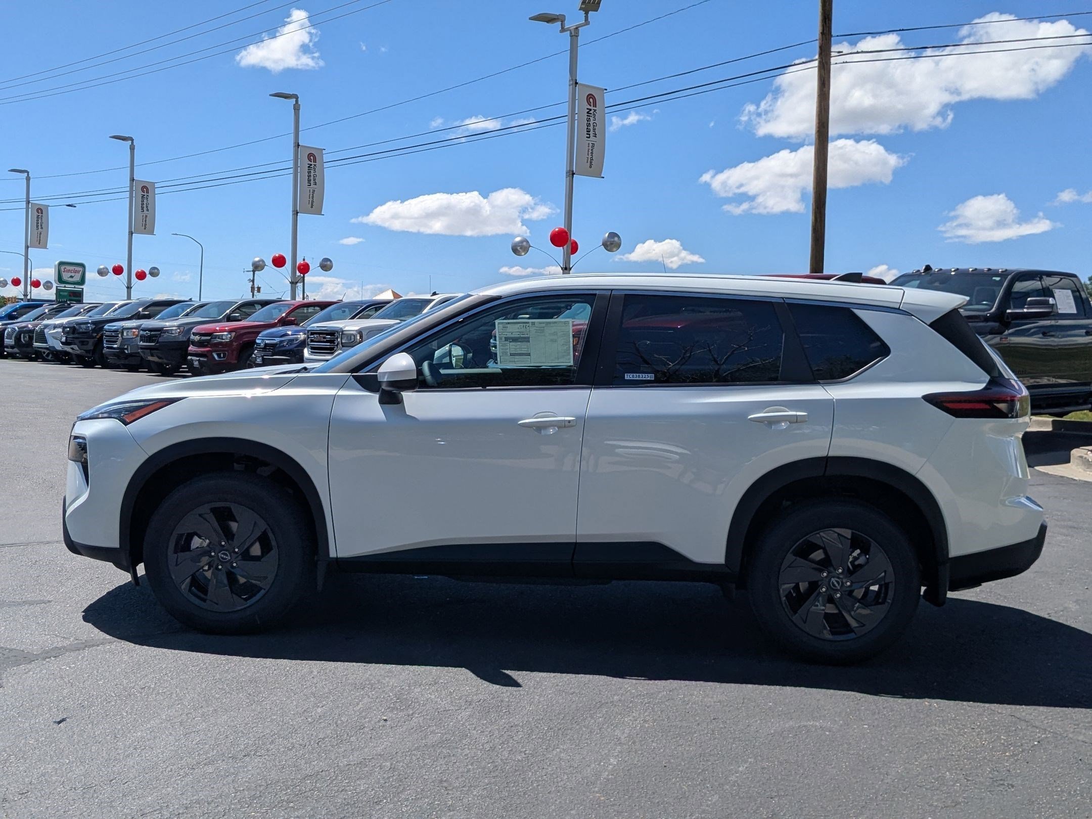 New 2026 Everest White Pearl Tricoat Nissan SV image 7
