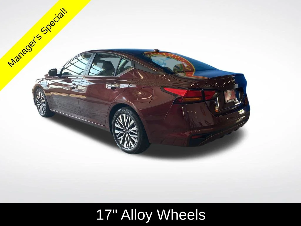 Used 2024 Red Nissan 2.5 SV image 18