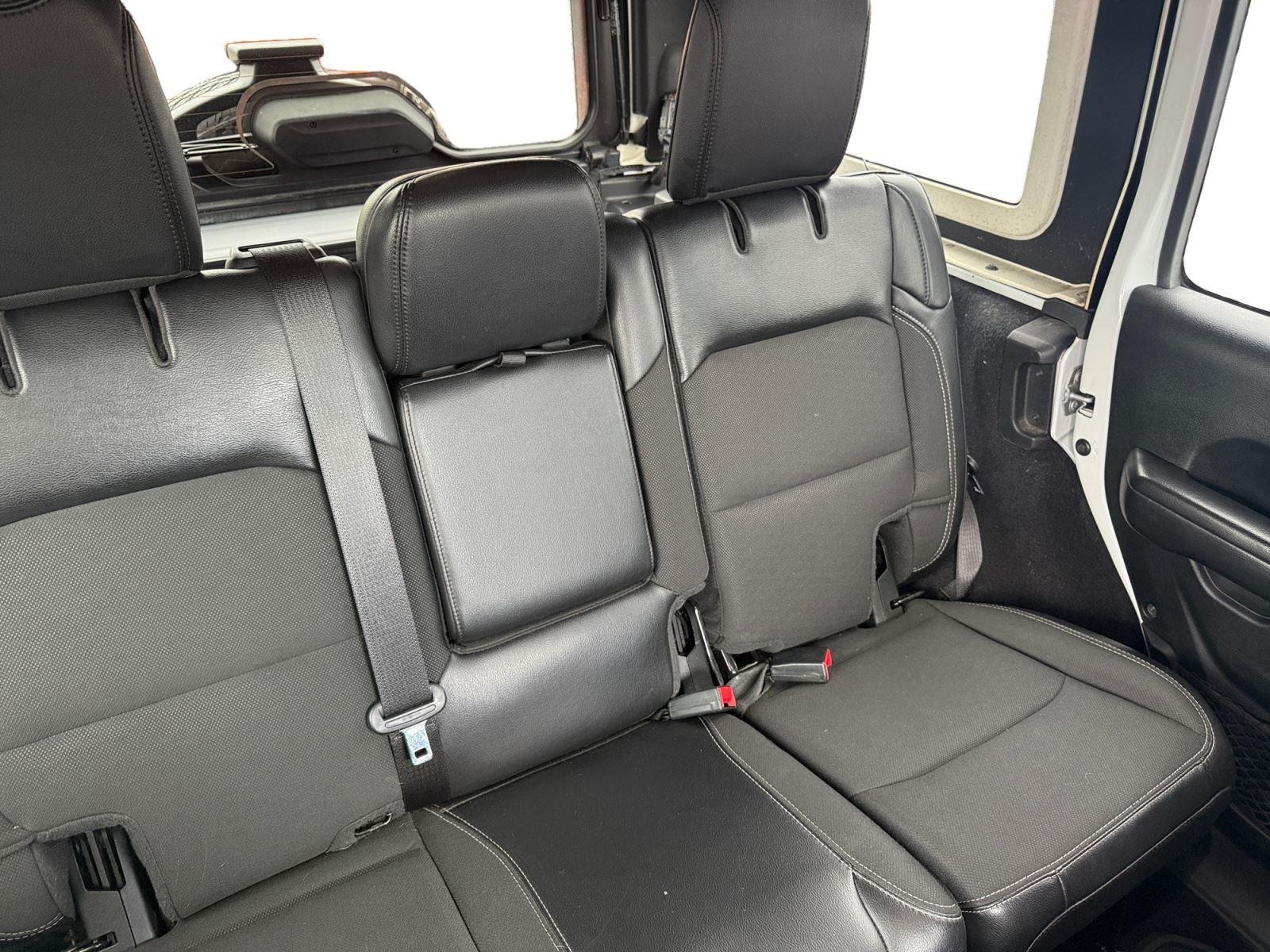 Used 2020 Bright White Clearcoat Jeep Freedom image 17