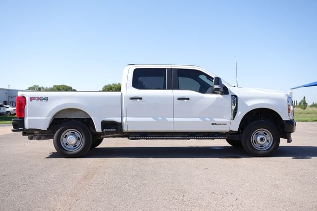 Used 2025 White Ford XL image 2