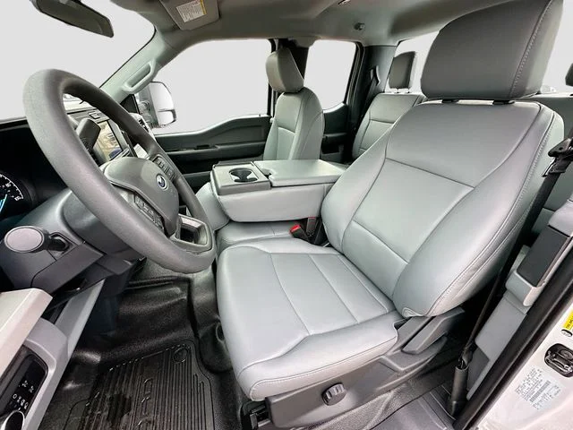 New 2026 Oxford White Ford XL image 14