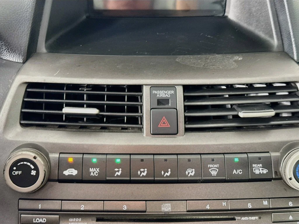 Used 2012 Alabaster Silver Metallic Honda EX image 15