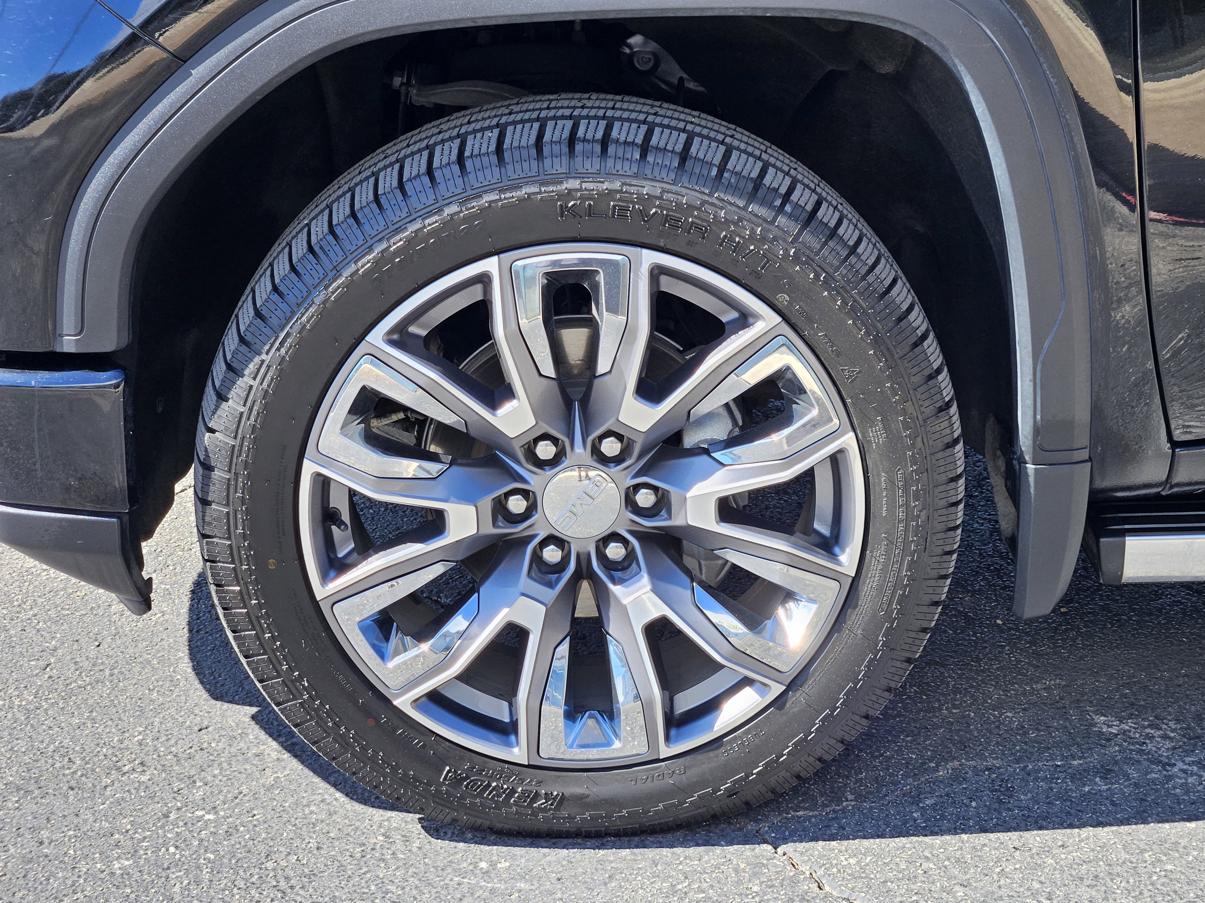 Used 2023 Onyx Black GMC Denali image 10