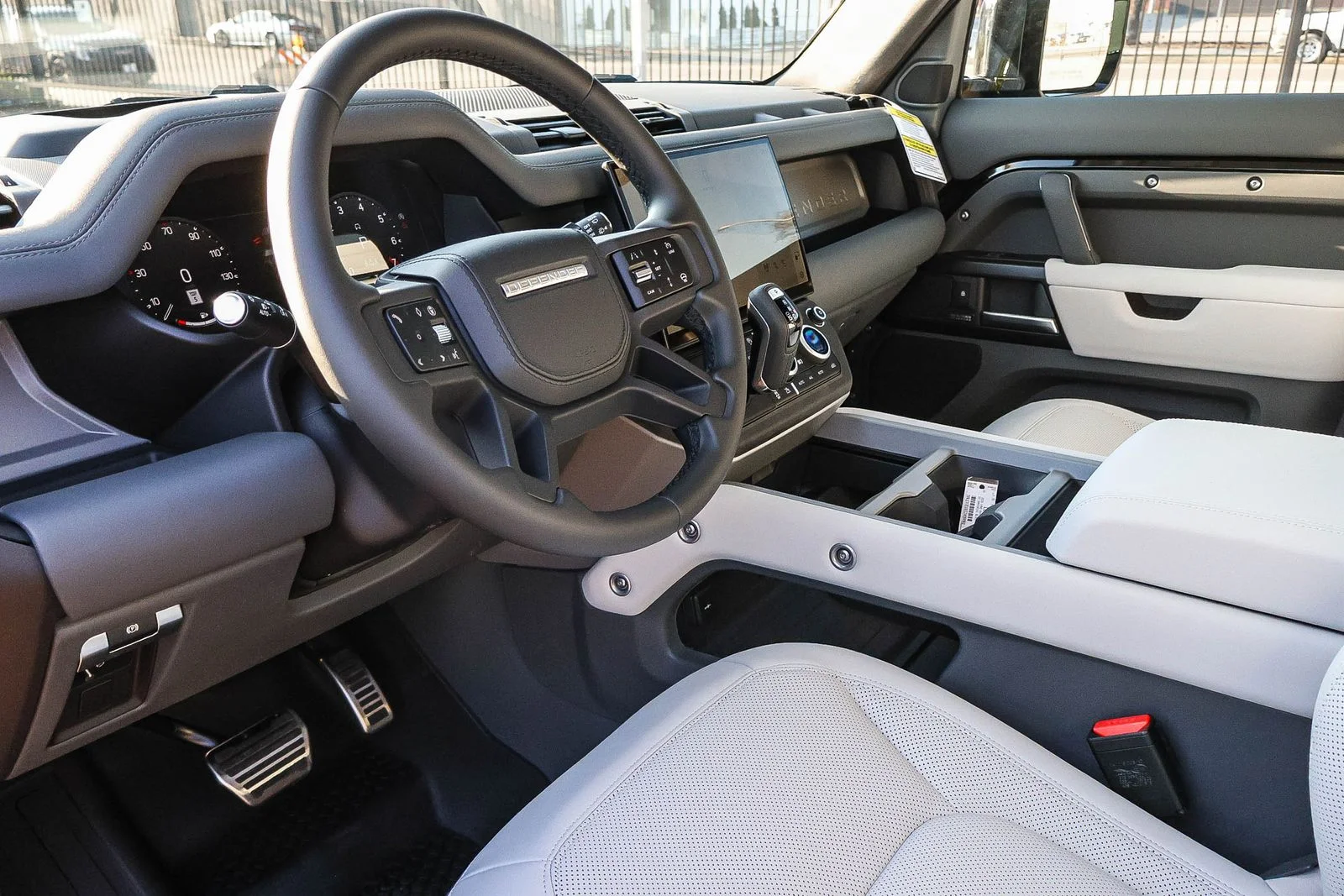 New 2026 Santorini Black Land Rover X image 26