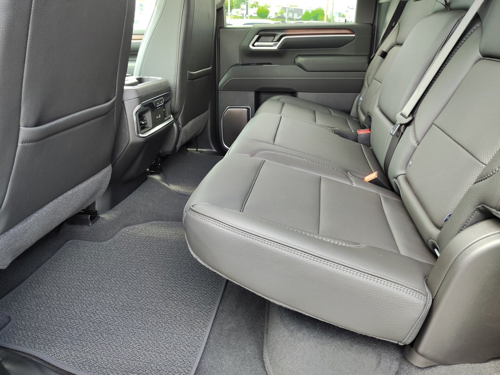 2026 GMC Sierra 2500HD Denali - Photo 9