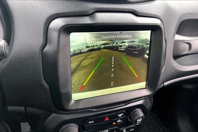 Used 2023 White Jeep Trailhawk image 13