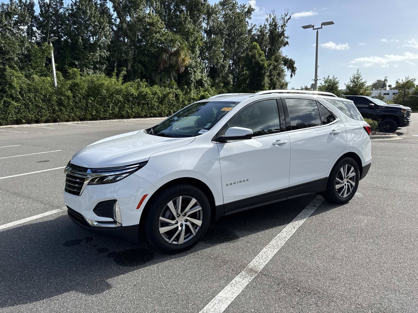 Used 2023 SUMMIT WHITE Chevrolet Premier image 6