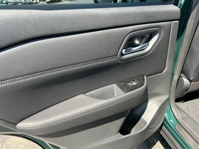 New 2026 Obsidian Green Nissan Dark Armor image 19