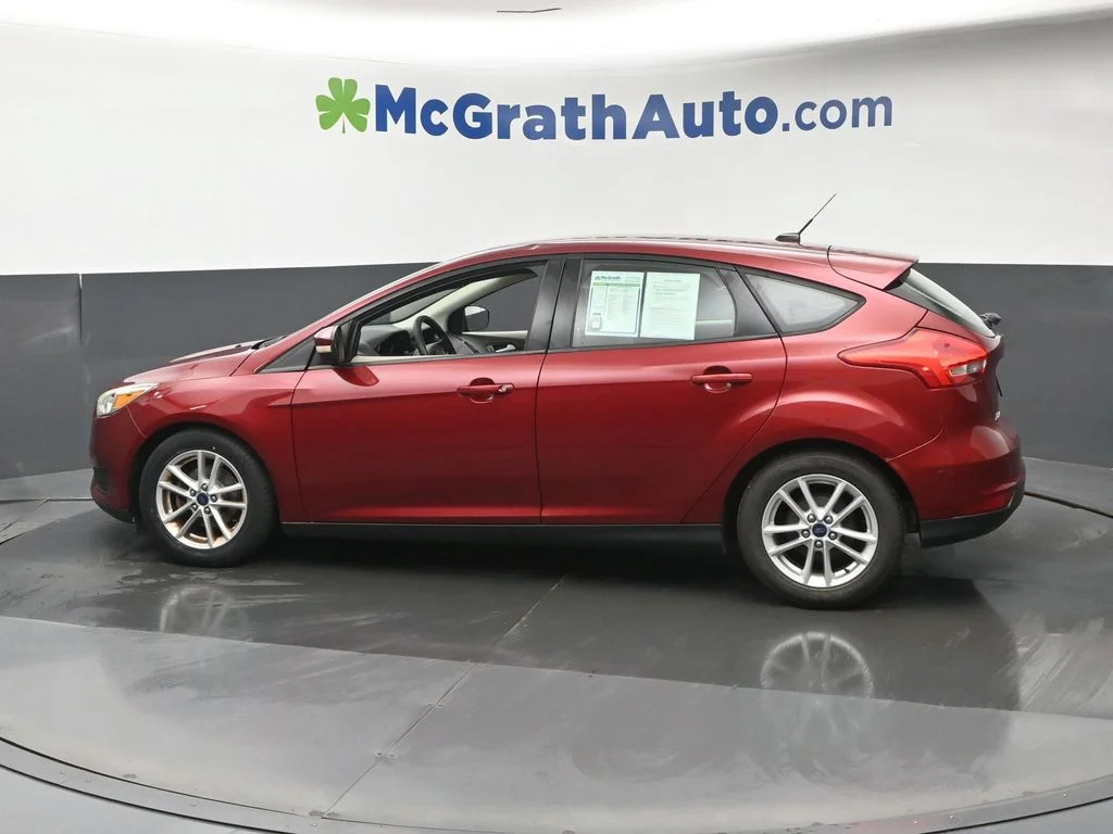 Used 2015 Red Ford SE image 23