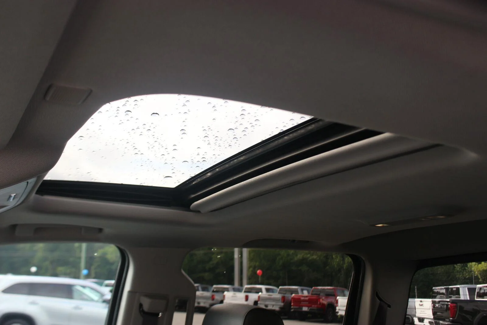 Used 2017 SUMMIT WHITE Chevrolet LTZ image 32