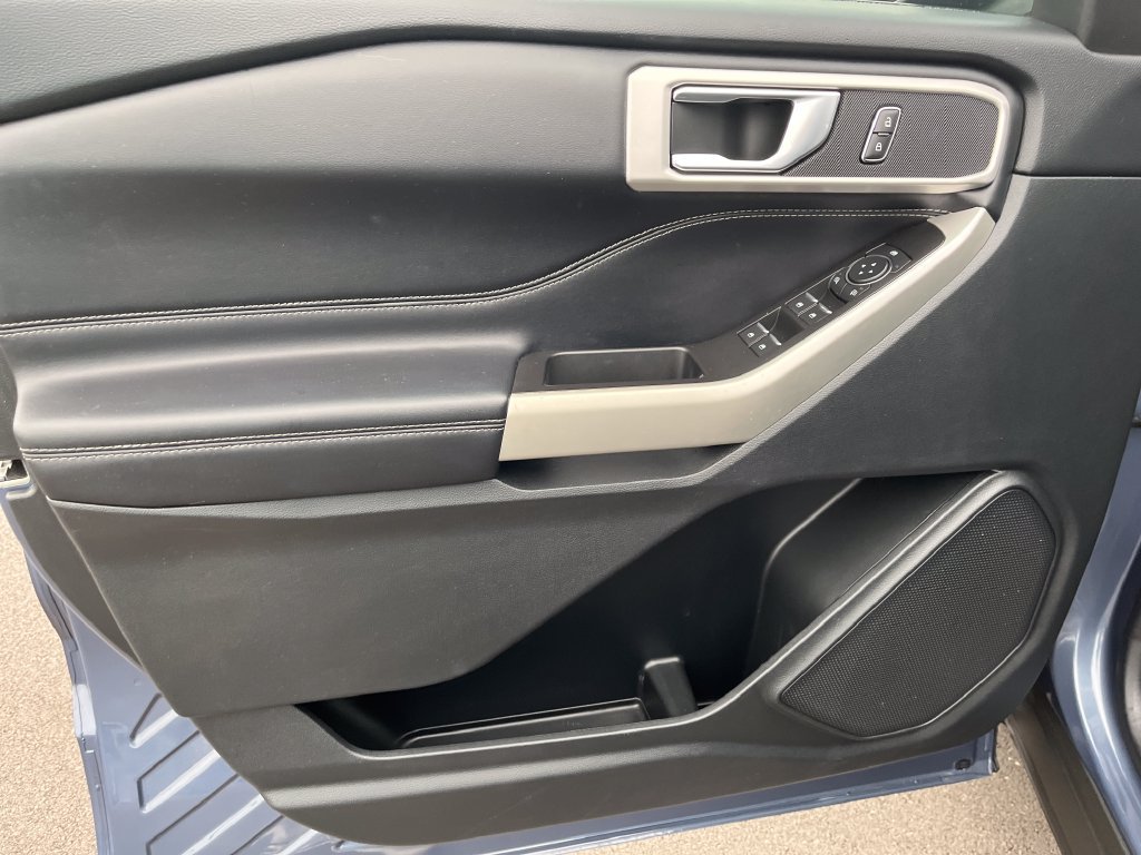 Used 2021 Blue Ford XLT image 11