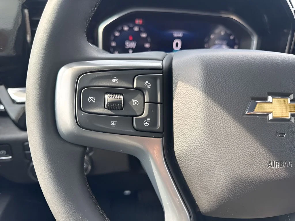 Used 2025 White Chevrolet LT - 5.3 V8 image 14