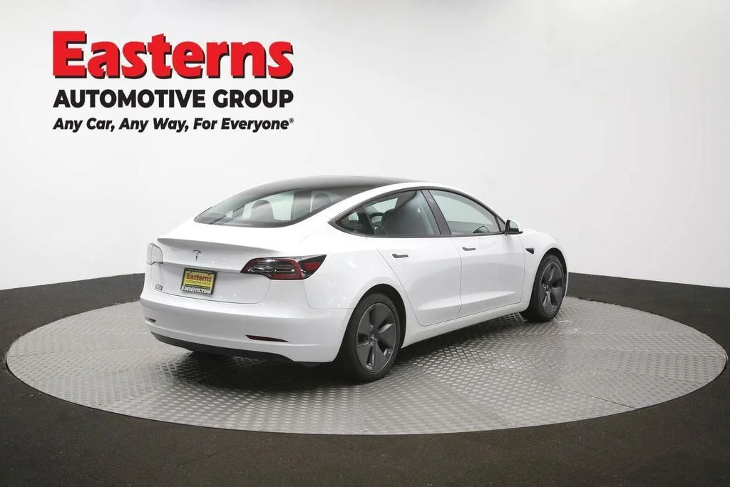 Used 2023 White Tesla Base image 27