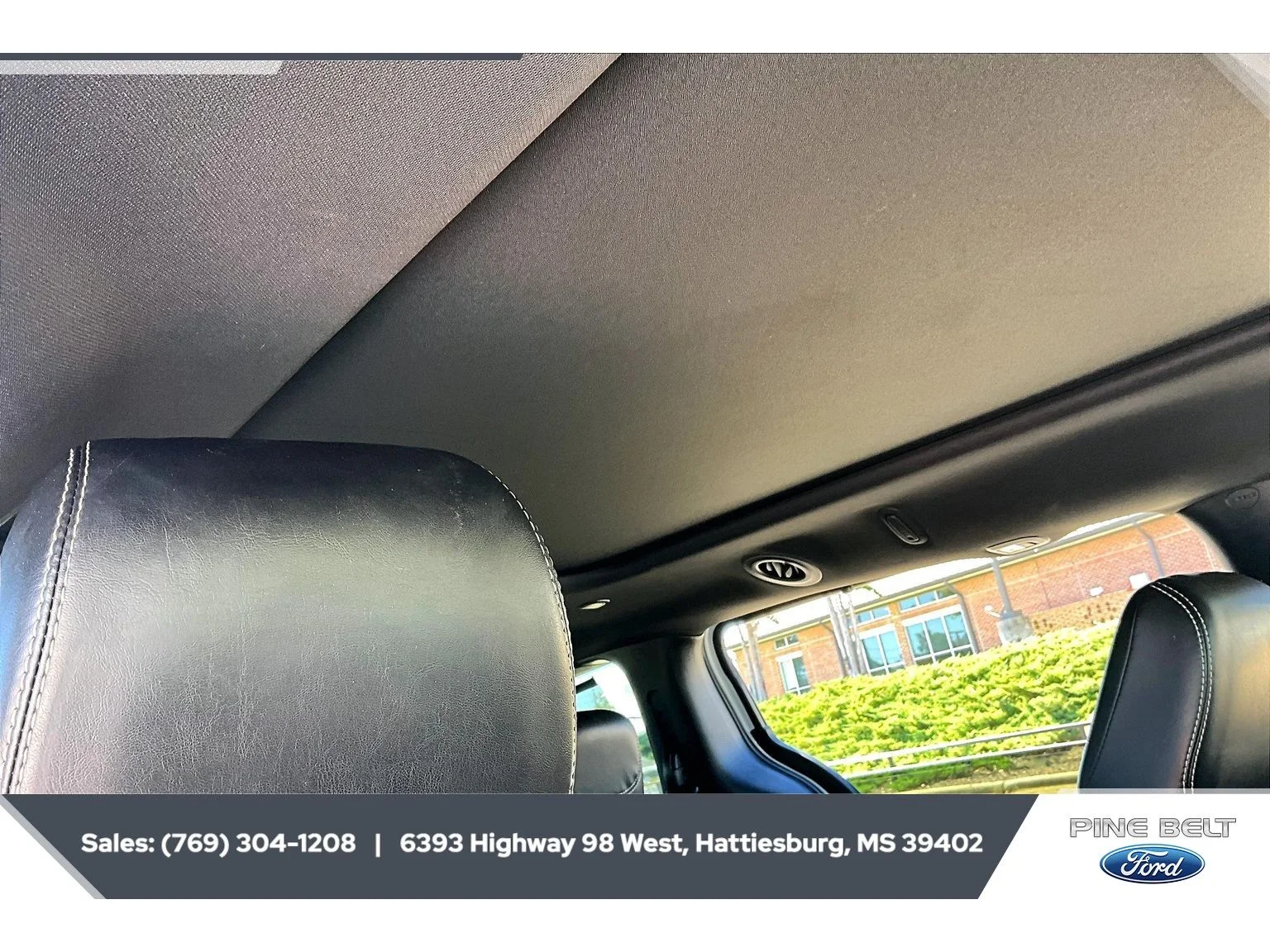 Used 2025 Bright White Clearcoat Chrysler Limited image 16