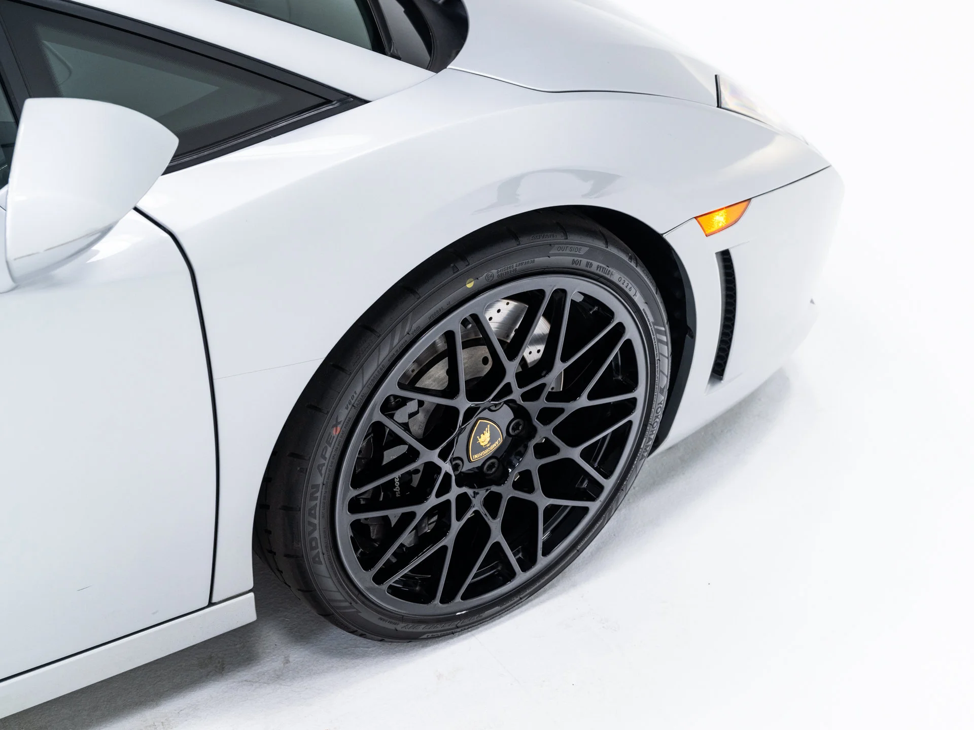 Used 2011 Grigio Thalasso Metallic Lamborghini LP560-4 image 17