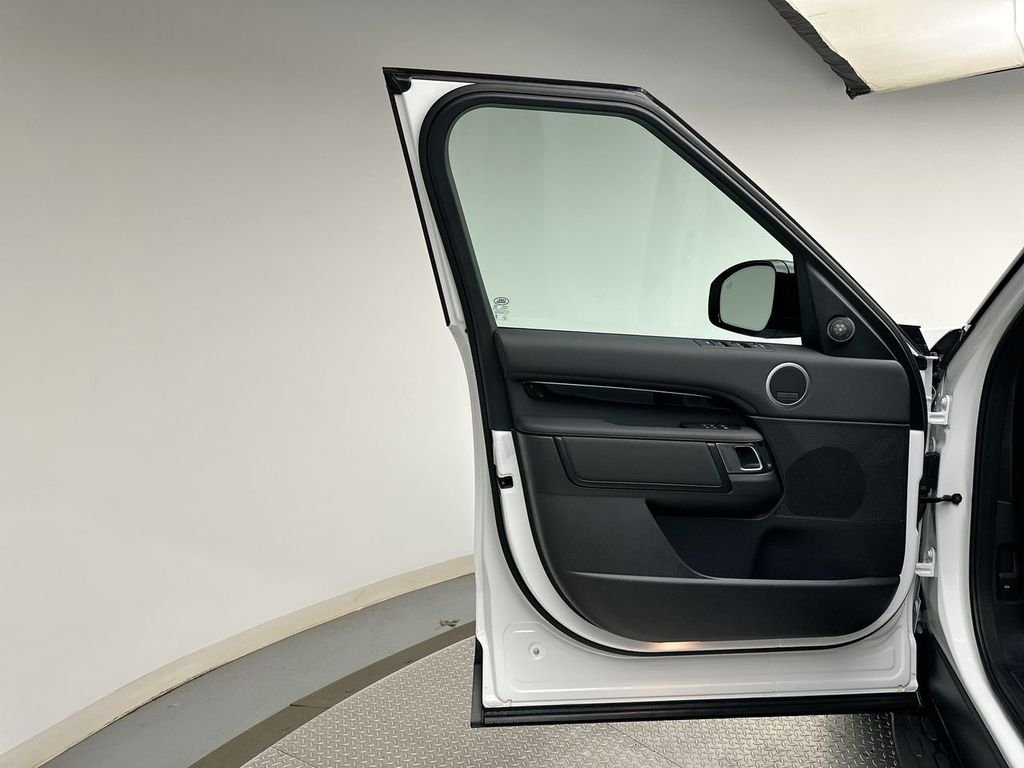 New 2026 Fuji White Land Rover S image 9