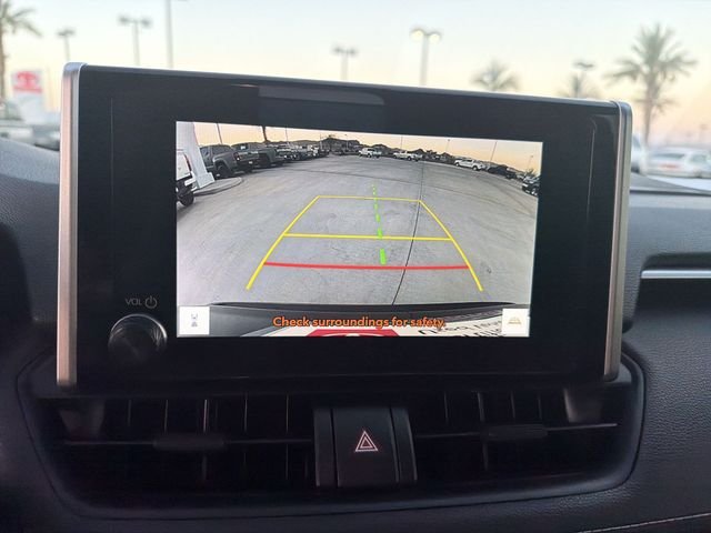 2025 Toyota RAV4 LE - Photo 20