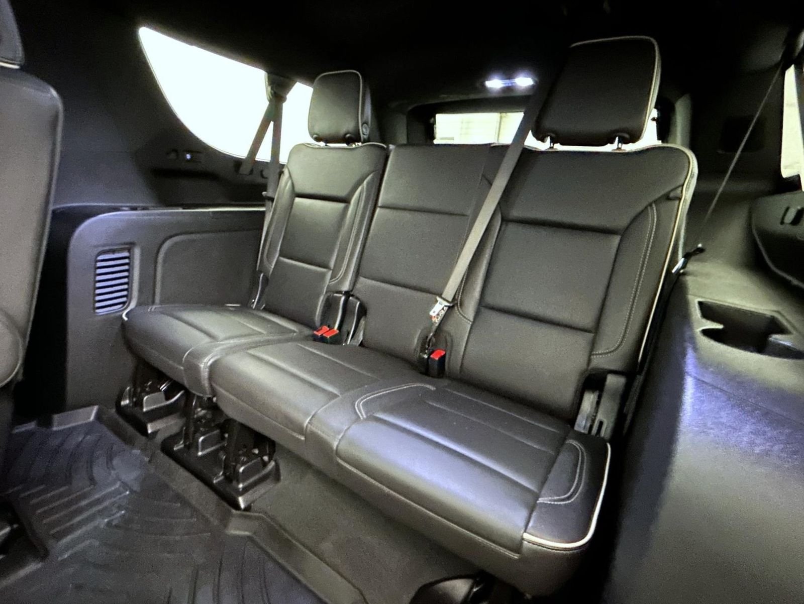 Used 2025 Gray Chevrolet Premier image 20