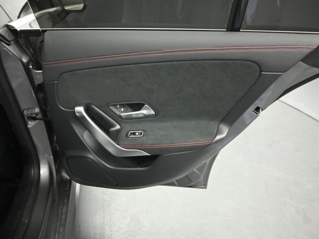 2022 MERCEDES-BENZ CLA-CLASS - Image 27
