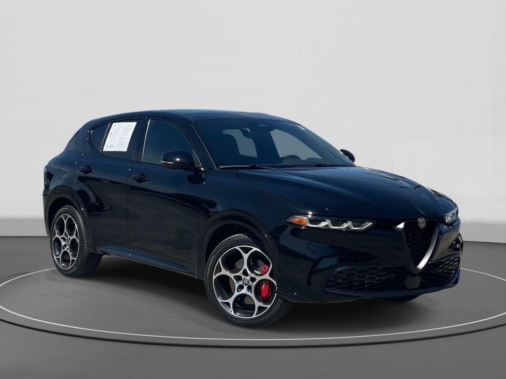 Used 2025 Black Alfa Romeo Base image 1