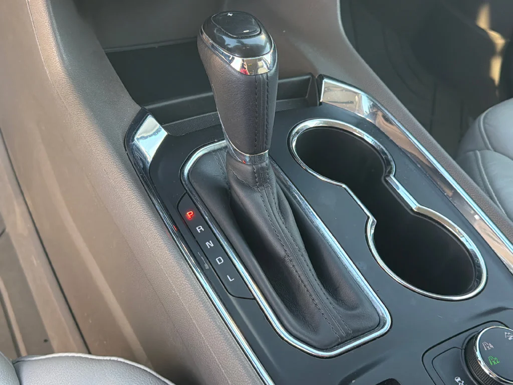 Used 2018 White Chevrolet 3LT image 33