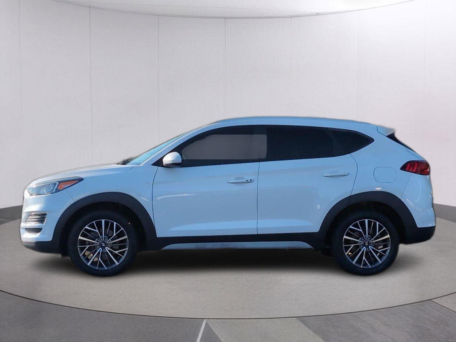 Used 2021 White Cream Hyundai SEL image 2
