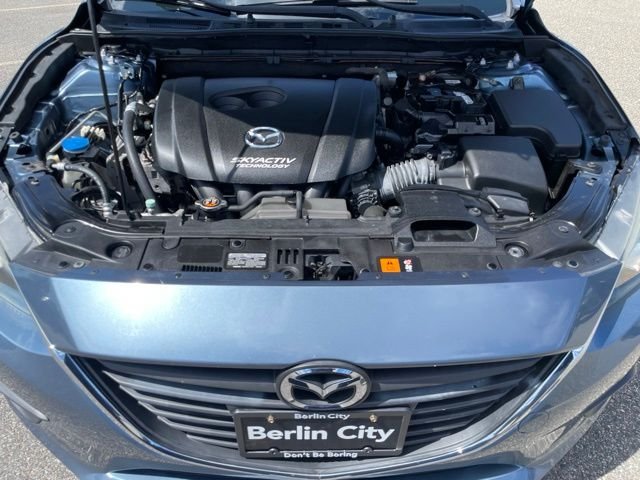 Used 2014 Blue Reflex Mica Mazda i Grand Touring image 9