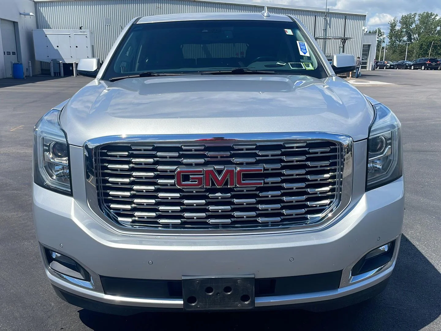 Used 2019 Quicksilver Metallic GMC Denali image 6
