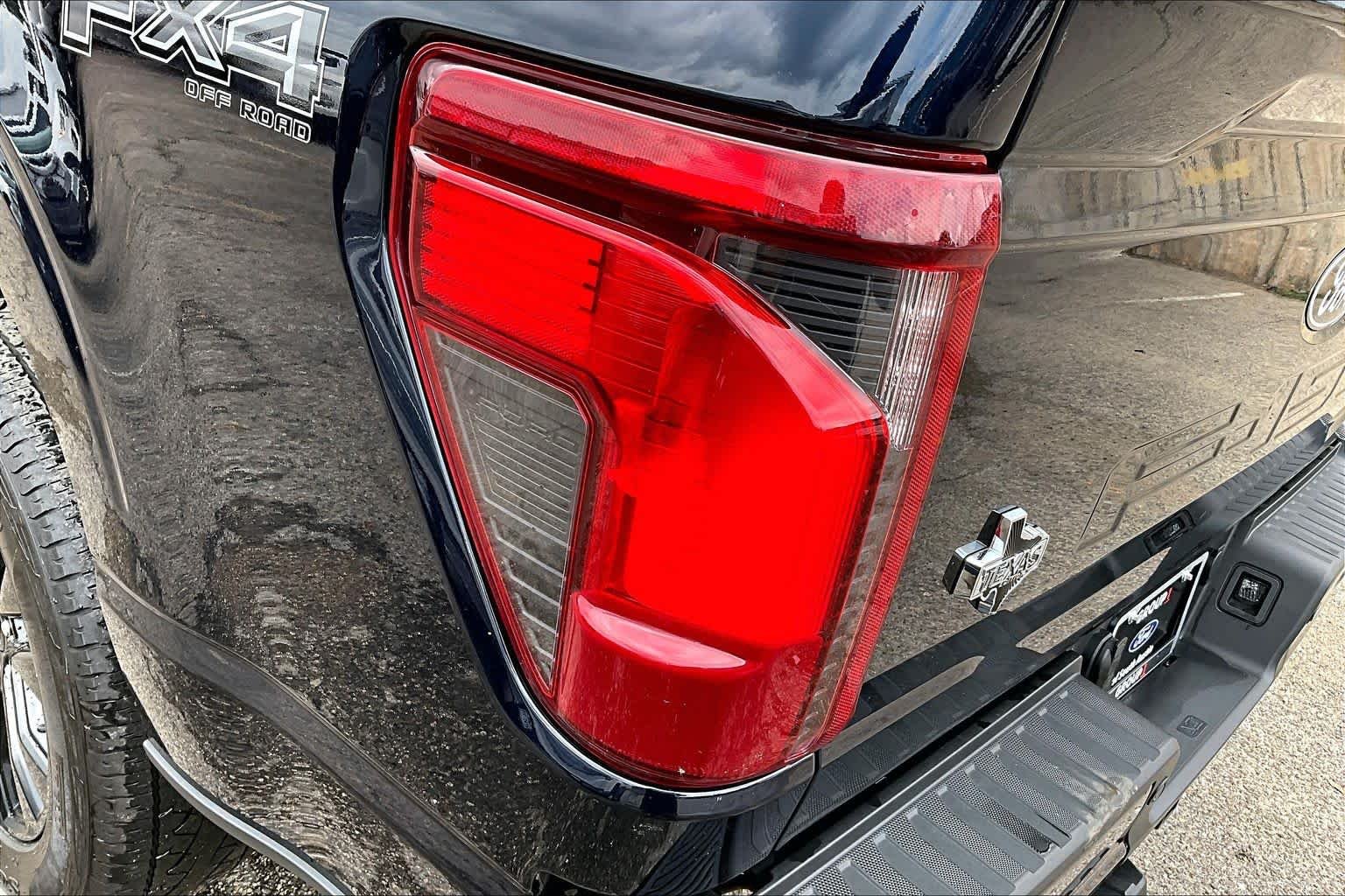 Certified Used 2025 Blue Ford XLT image 28
