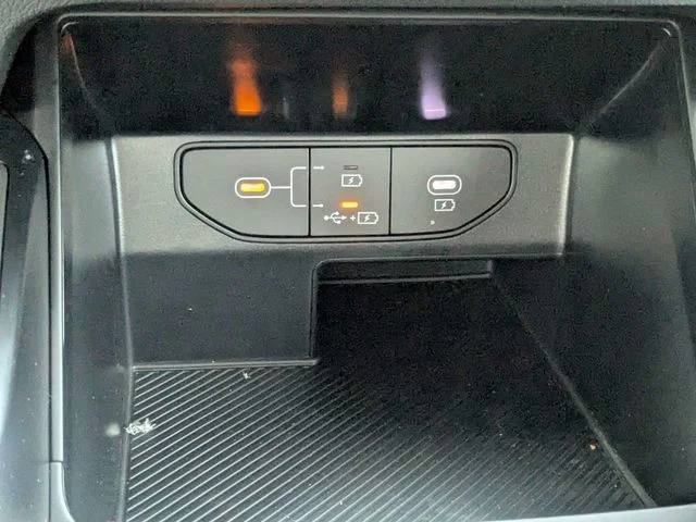 New 2026 Glacial White Pearl Kia LX image 23