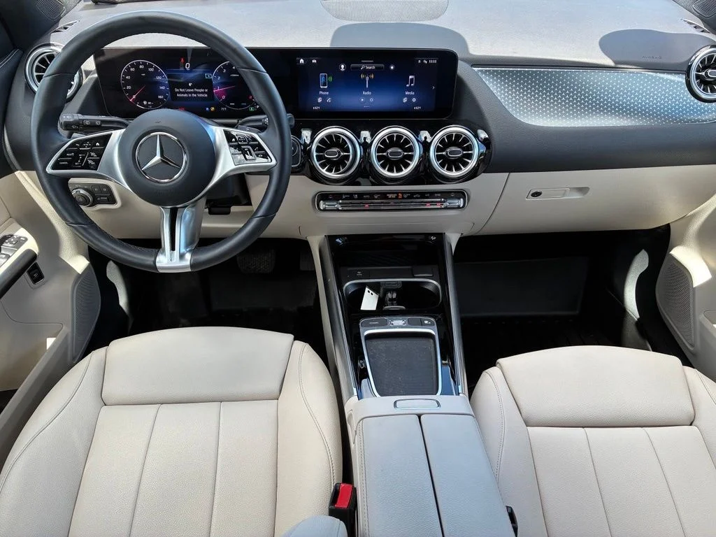 Used 2025 White Mercedes-Benz GLA 250 image 10