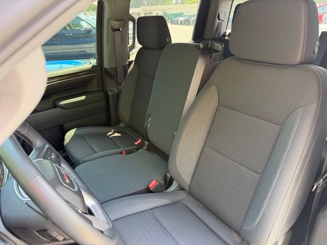 Used 2024 White GMC Elevation image 26
