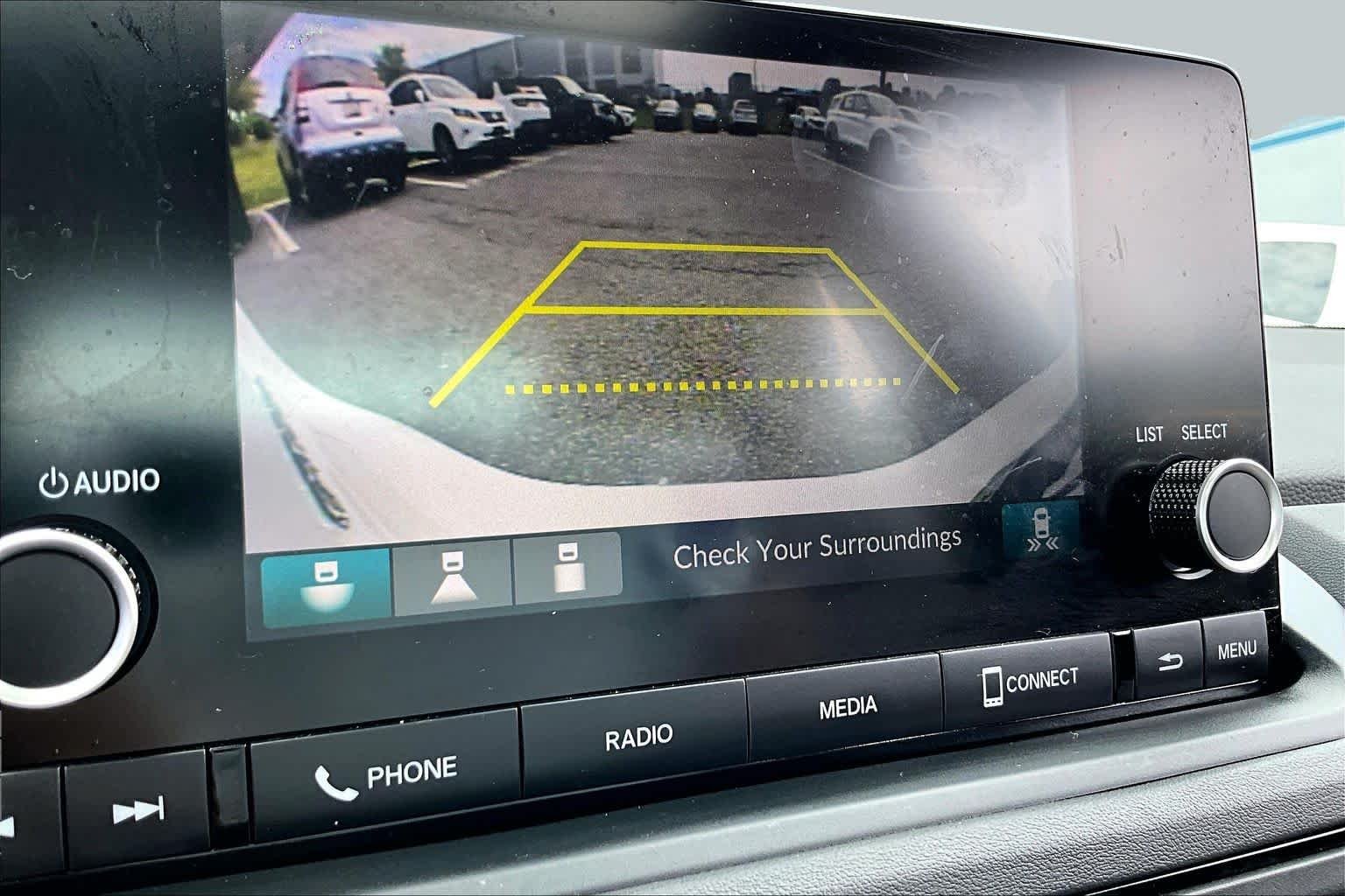 Used 2024 Platinum White Pearl Honda EX image 26