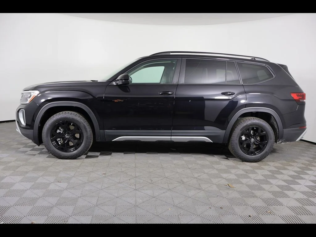 New 2026 Black Volkswagen 2.0T Peak Edition image 2