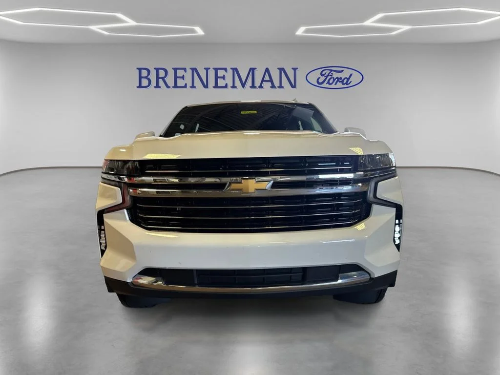 Used 2021 Summit White Chevrolet LT image 2