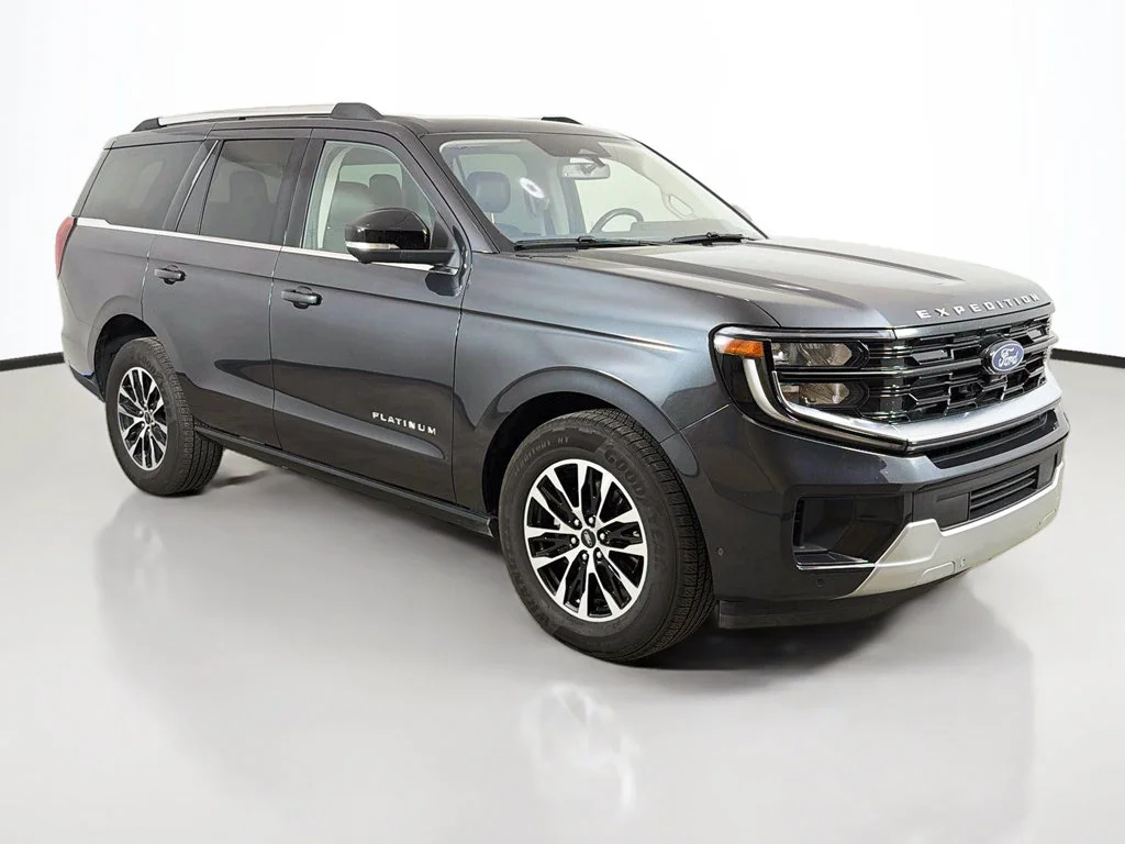 Used 2025 Gray Metallic Ford Platinum image 49
