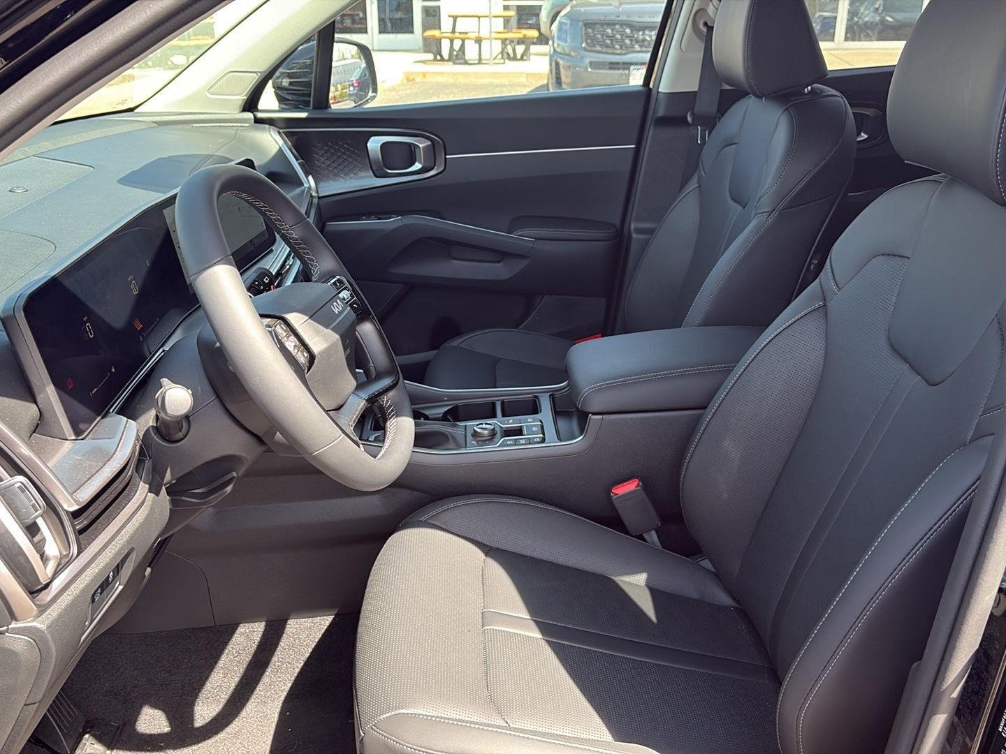 2026 Kia Sorento EX - Photo 9