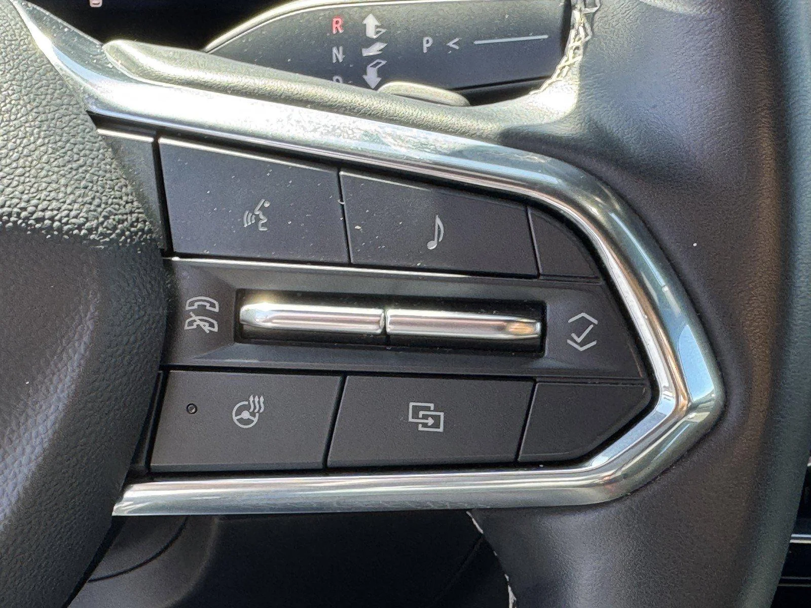 Used 2024 Summit White Chevrolet LT image 24