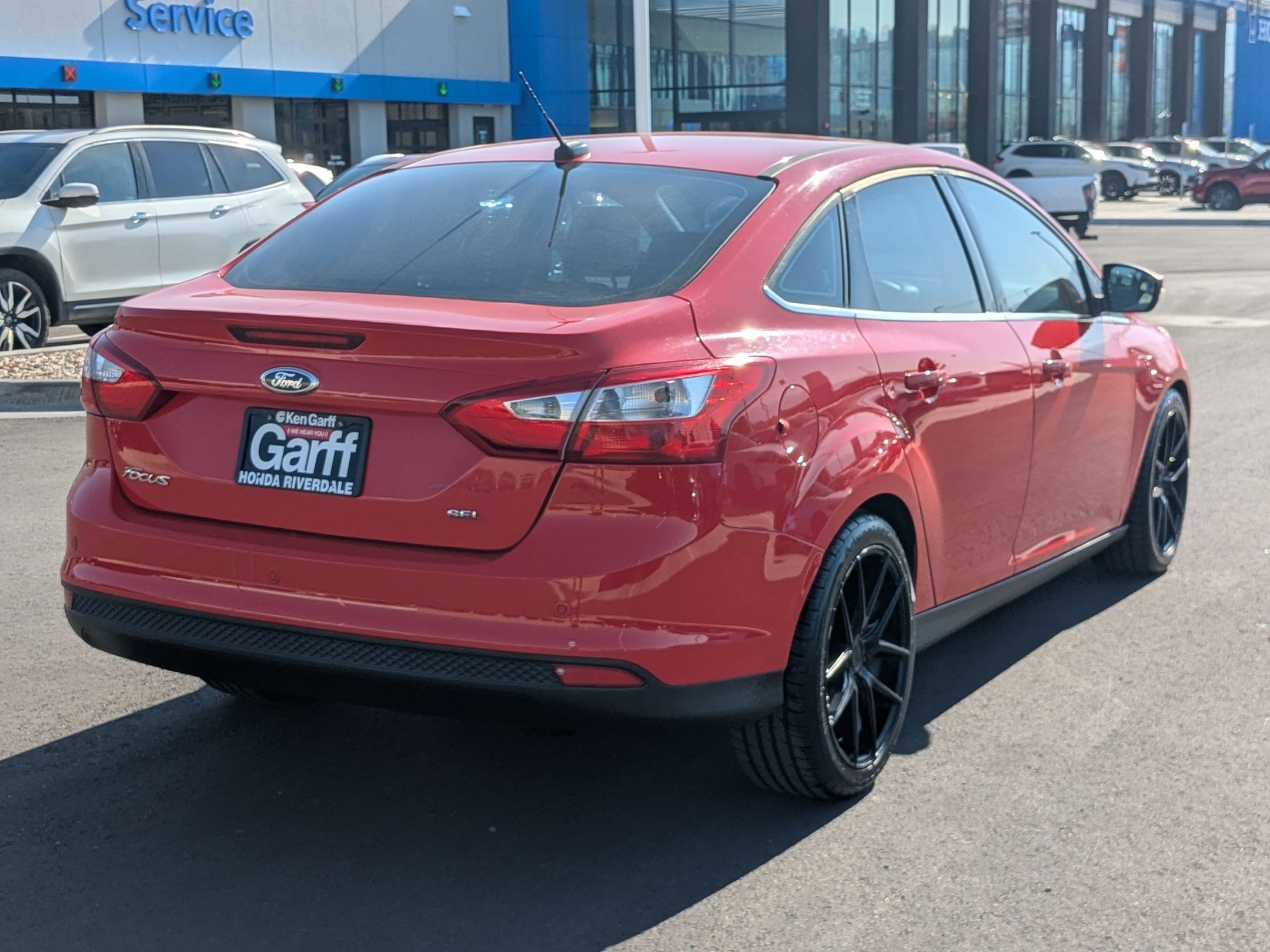 Used 2012 Race Red Ford SEL image 3