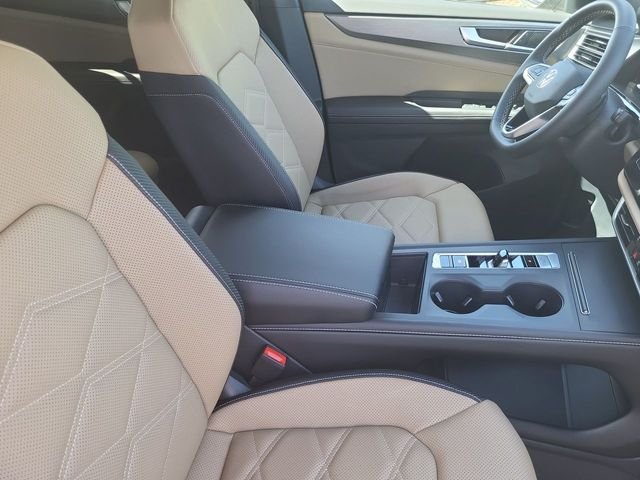 New 2026 Silver Volkswagen 2.0T SE image 17