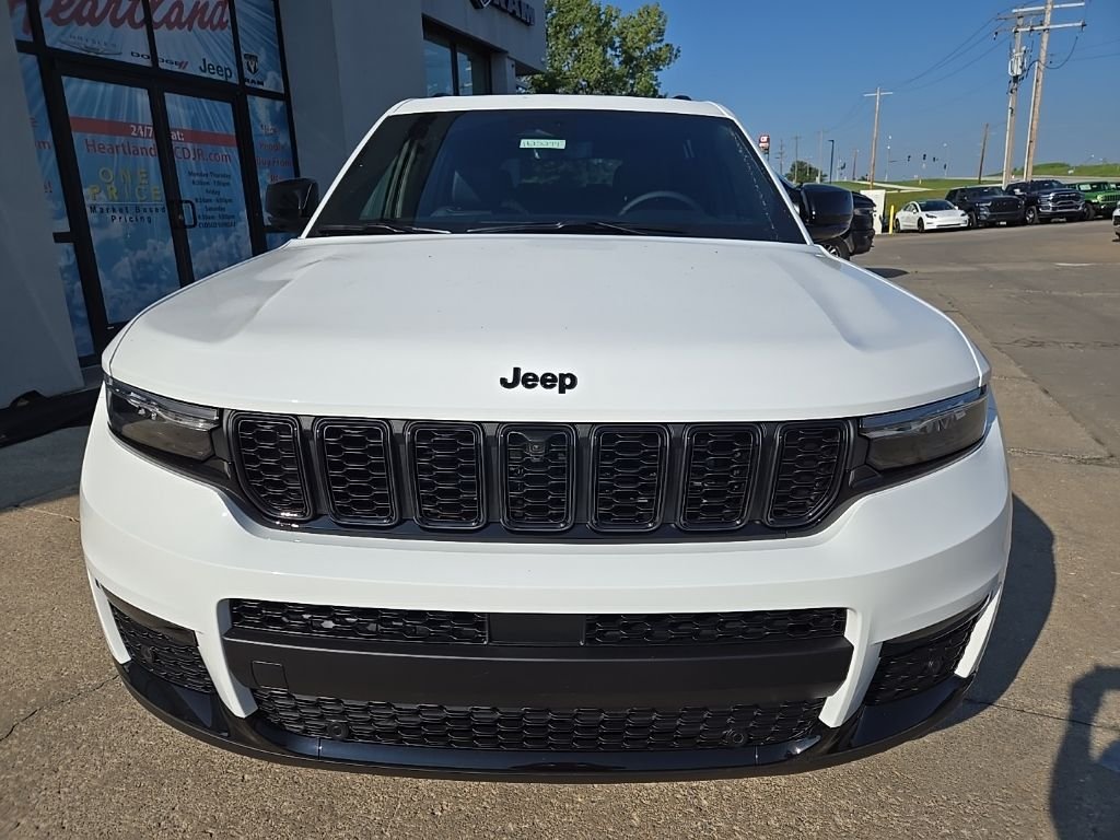 2025 Jeep Grand Cherokee L Limited - Photo 16
