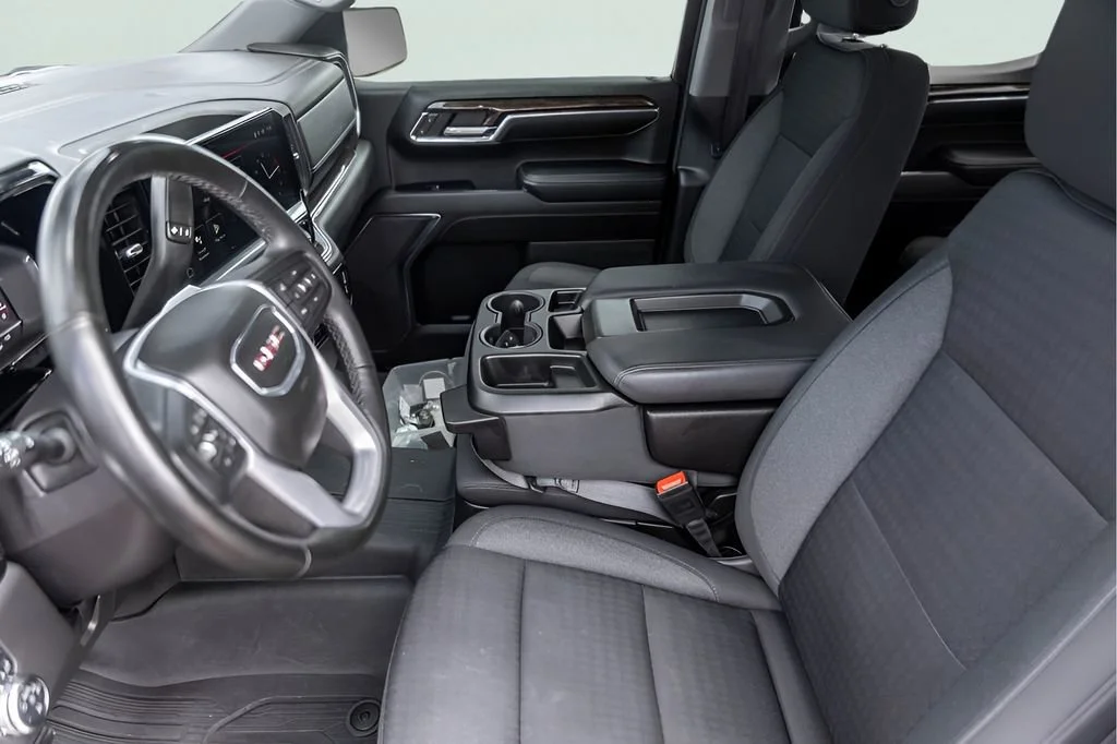 Used 2024 Titanium Rush Metallic GMC Elevation image 12