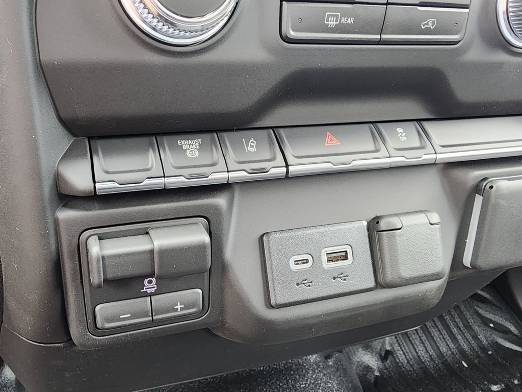 2026 GMC Sierra 3500HD Pro - Photo 36