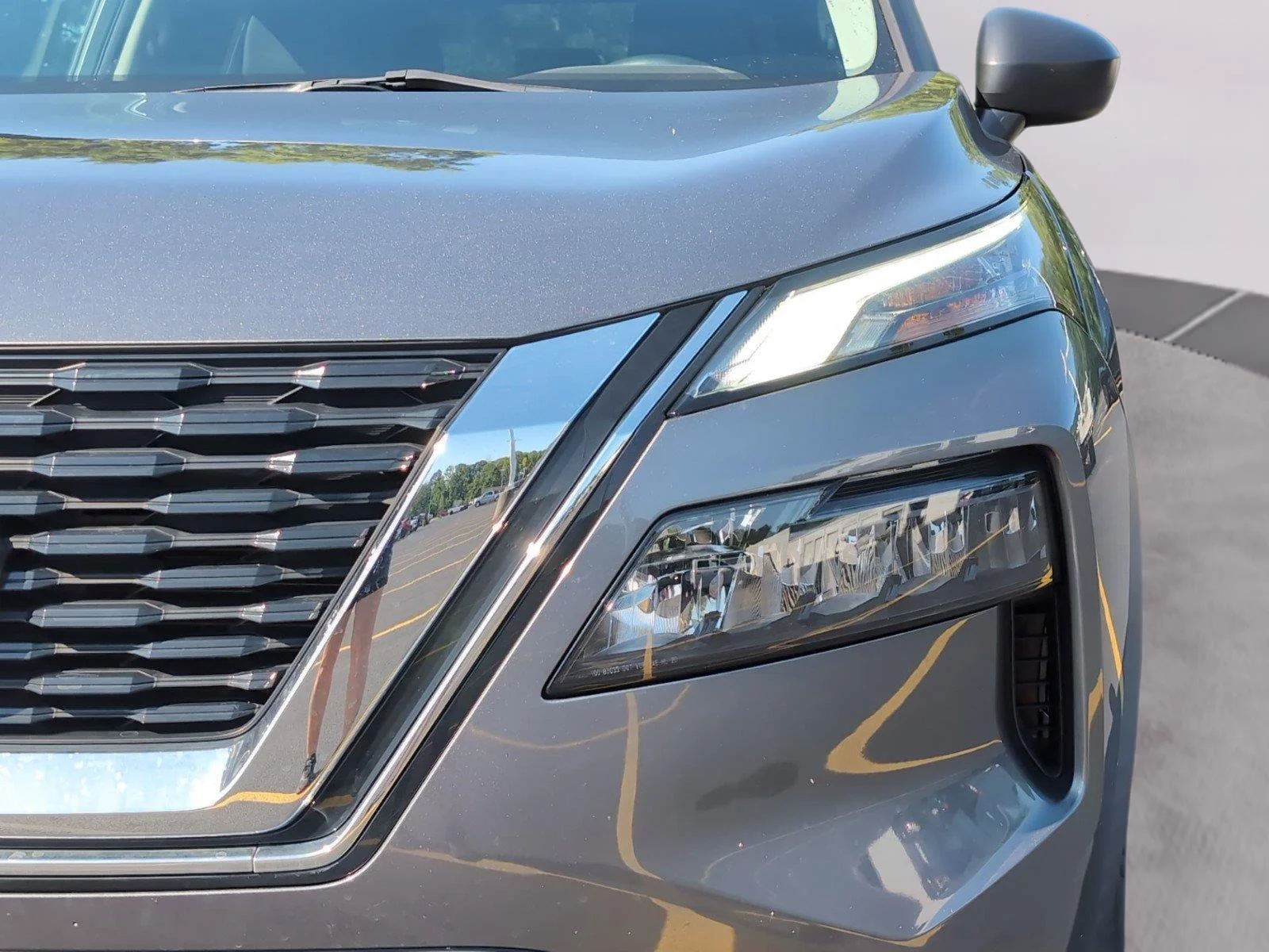 Used 2023 Gun Metallic Nissan S image 34