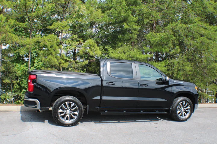 Used 2022 Black Chevrolet LT (2FL) image 2