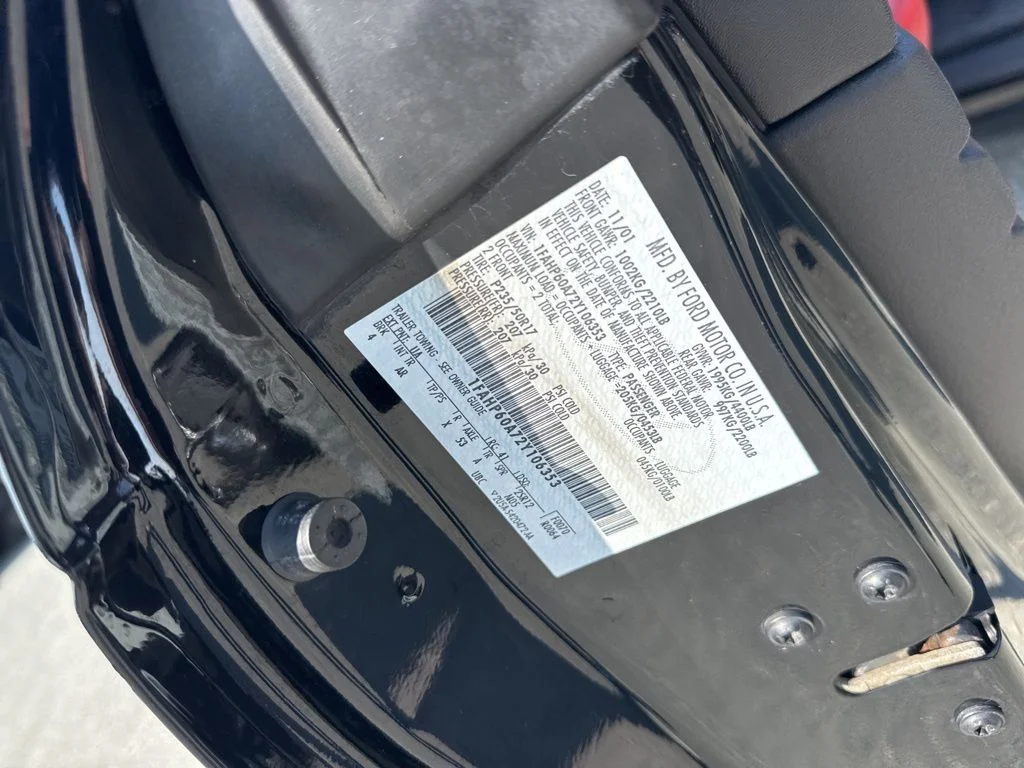 Used 2002 Black Ford Base image 27